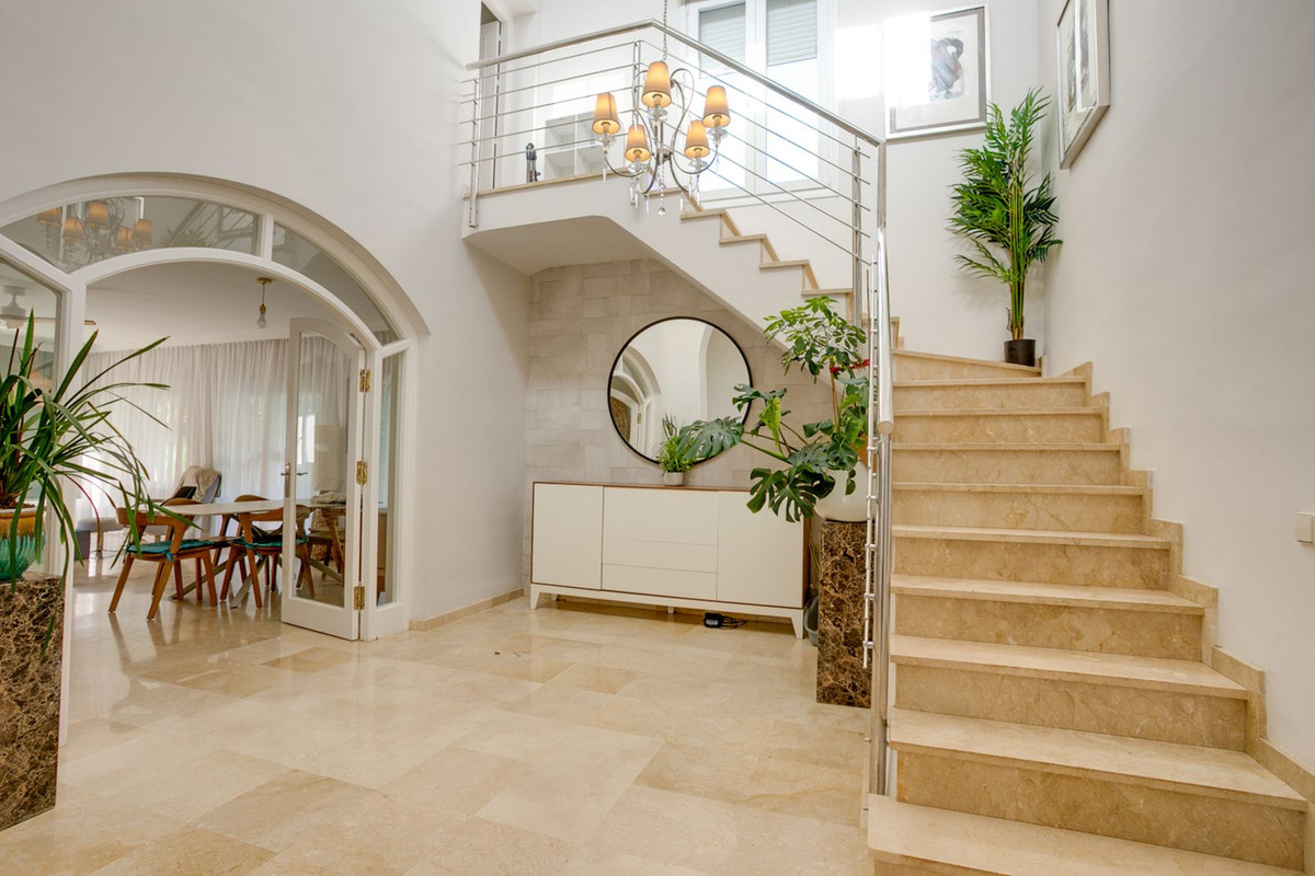 Villa met 3 slaapkamers in El Paraiso in El Paraiso - foto 2