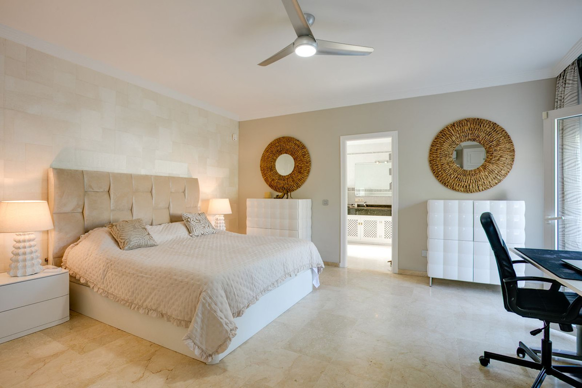 Villa met 3 slaapkamers in El Paraiso in El Paraiso - foto 11