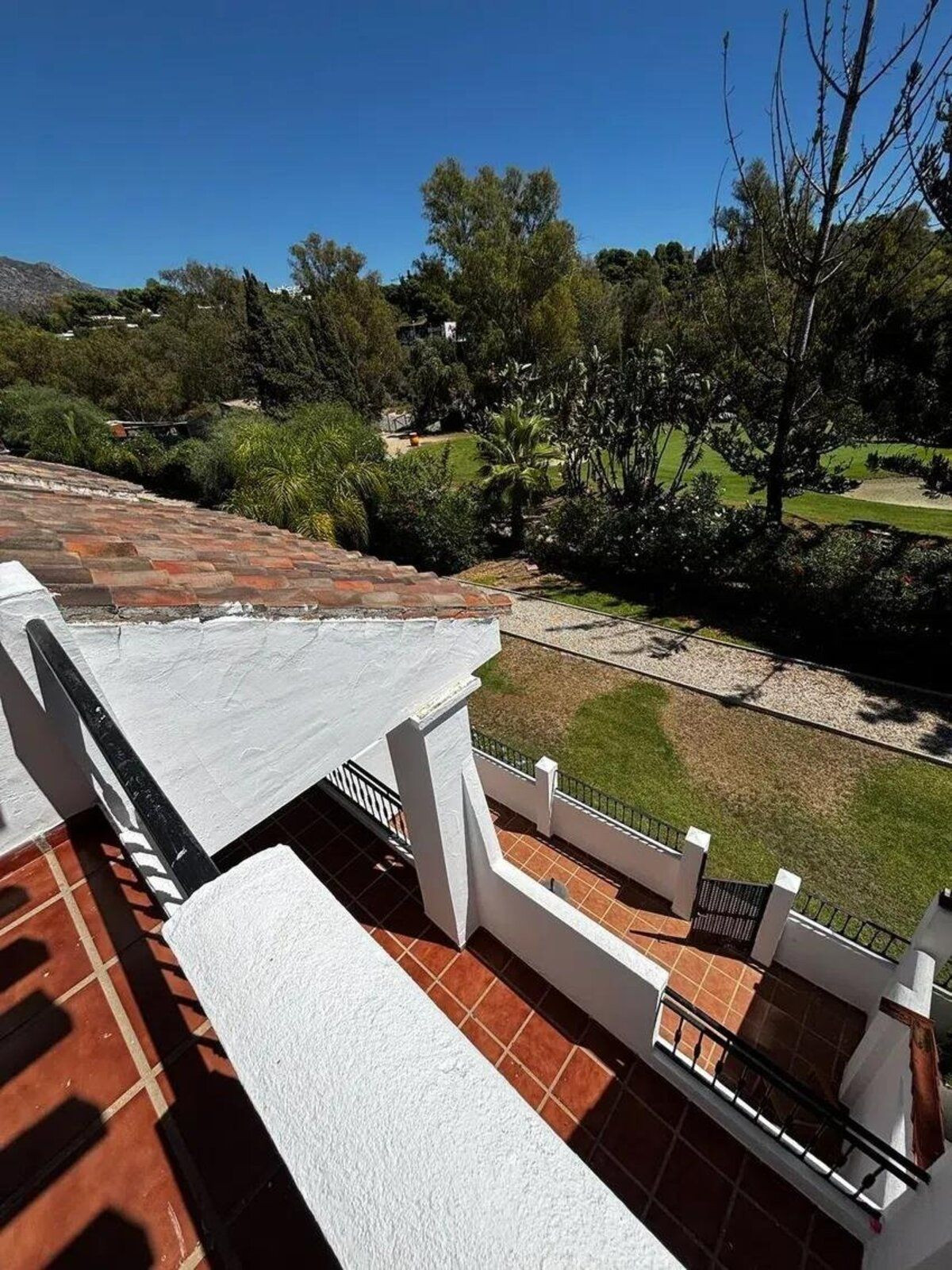 Drie-slaapkamer stadswoning in Nueva Andalucía, Marbella in Nueva Andalucía - foto 15