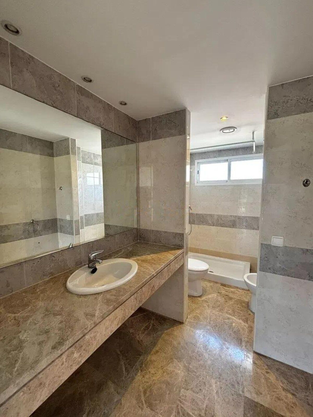 Drie-slaapkamer stadswoning in Nueva Andalucía, Marbella in Nueva Andalucía - foto 19