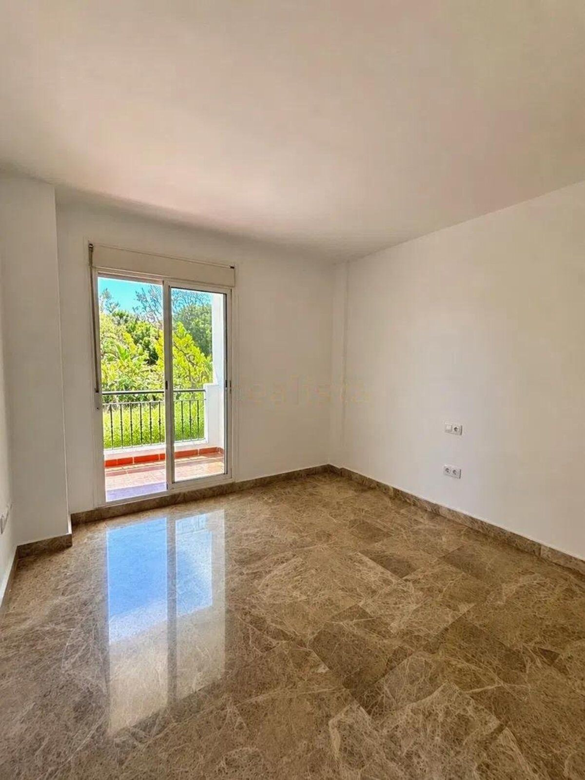 Drie-slaapkamer stadswoning in Nueva Andalucía, Marbella in Nueva Andalucía - foto 20