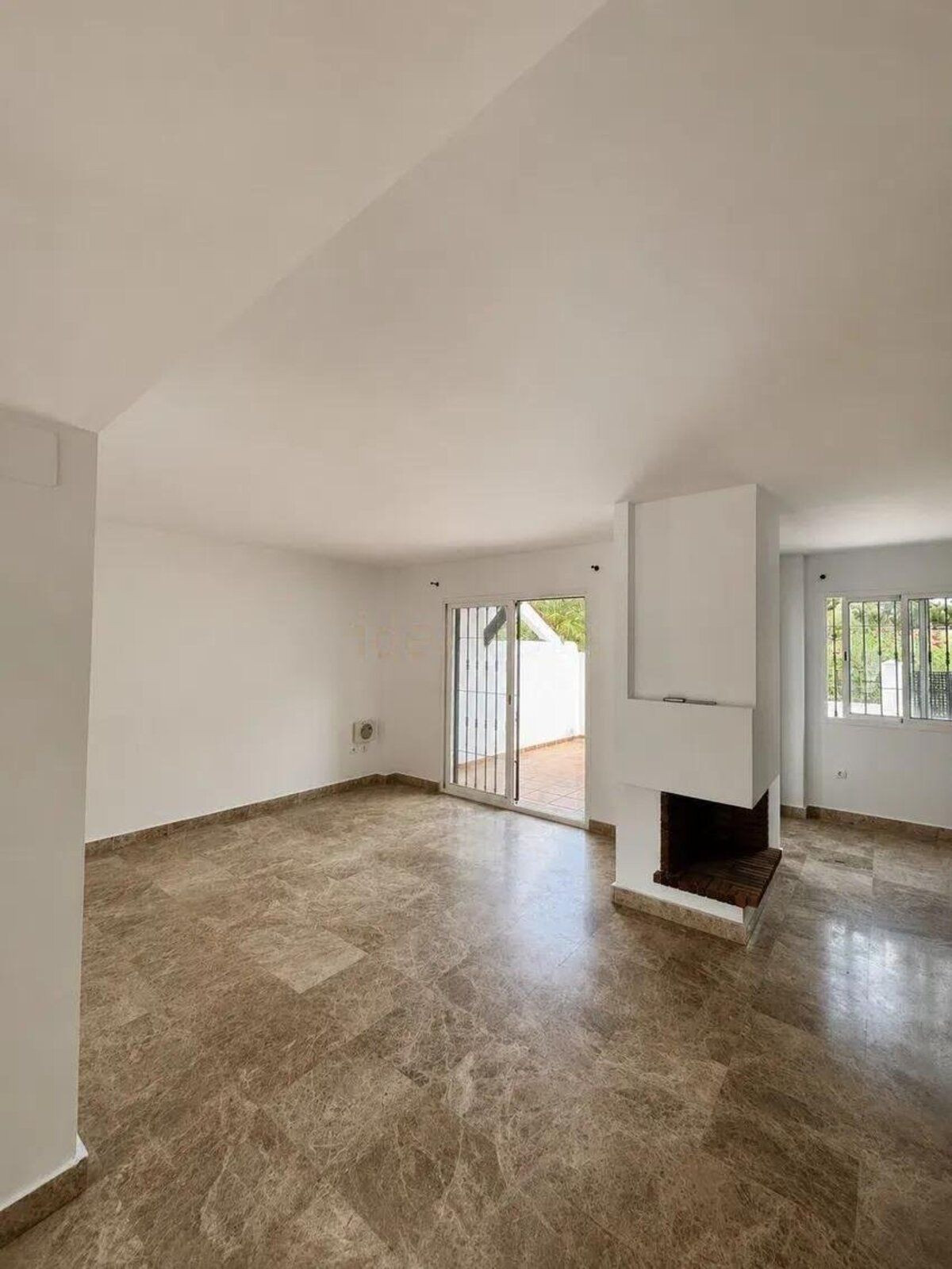 Drie-slaapkamer stadswoning in Nueva Andalucía, Marbella in Nueva Andalucía - foto 6