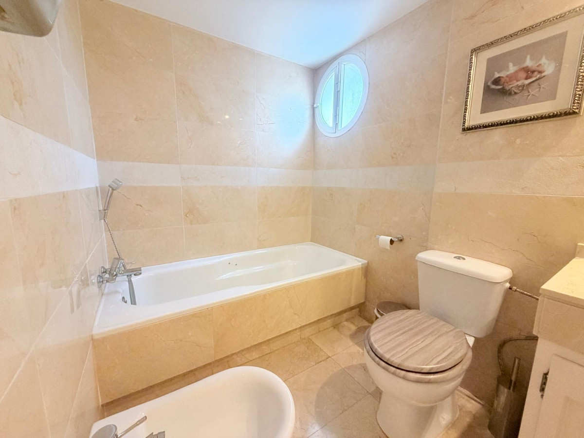 Drie-slaapkamerappartement in Marbella-centrum in Marbella - foto 12
