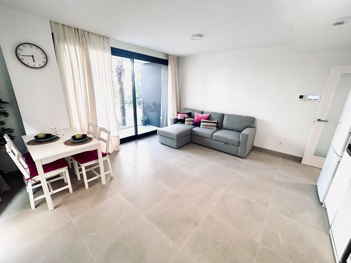 2-slaapkamer appartement aan de eerste lijn in Estepona in Estepona - foto 6
