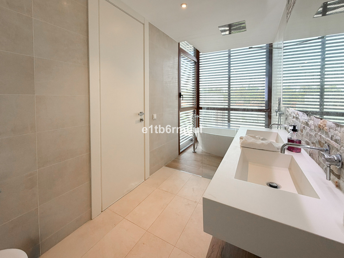 Villa met 4 slaapkamers in The Golden Mile, Marbella in The Golden Mile - foto 16