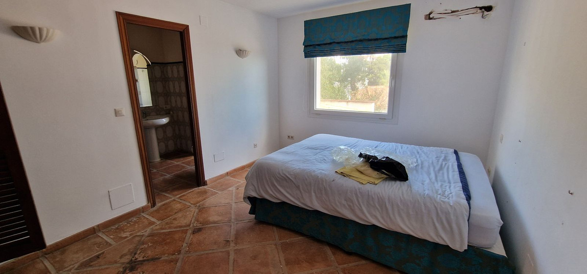 5-slaapkamer villa in La Paloma, Manilva – renovatieproject met panoramisch zeezicht in Manilva - foto 7