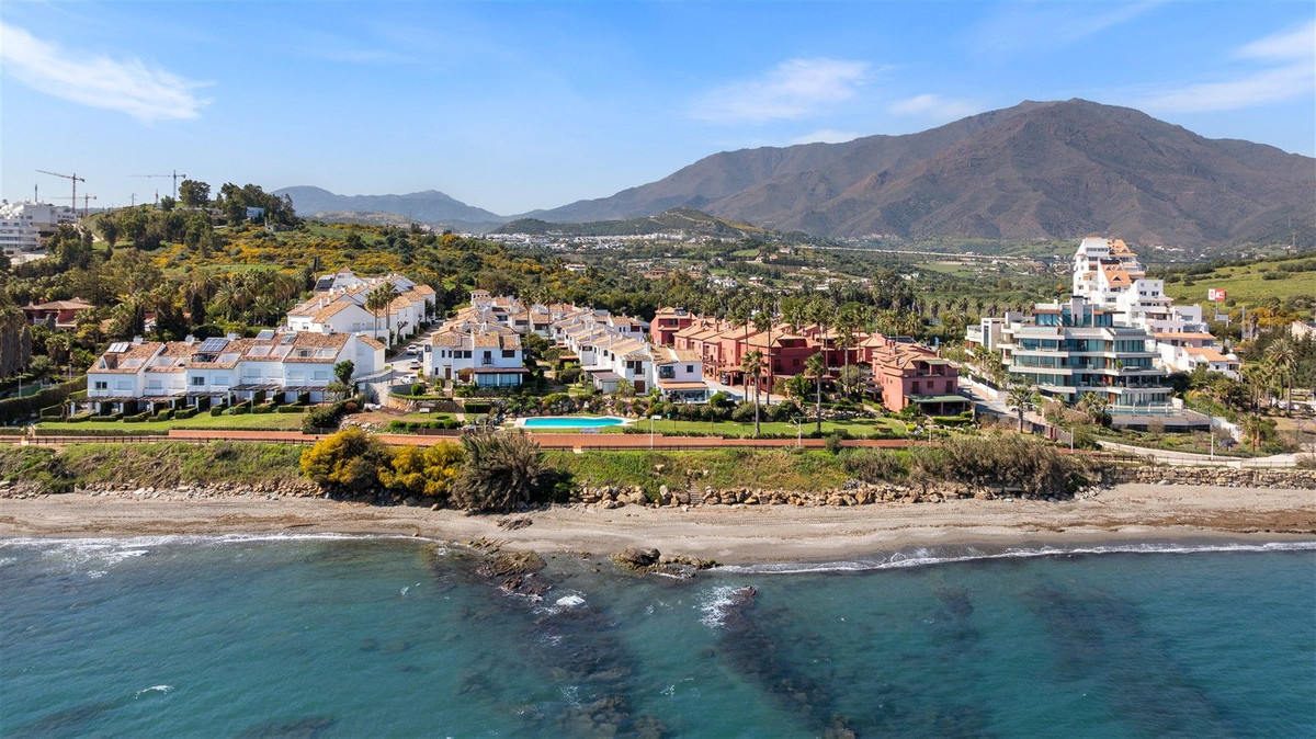 4 bedroom House in Estepona in Estepona - foto 5