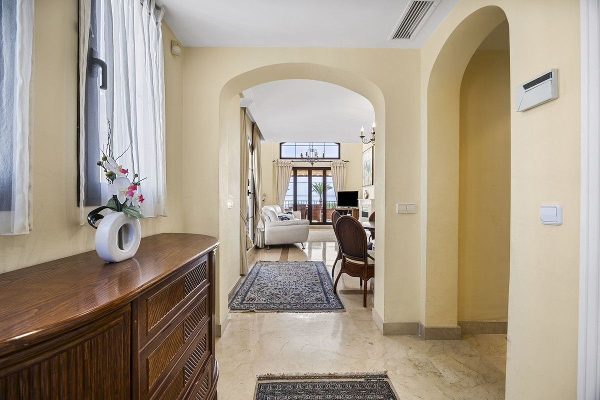 Drie-slaapkamer penthouse in Los Arqueros in Los Arqueros - foto 2