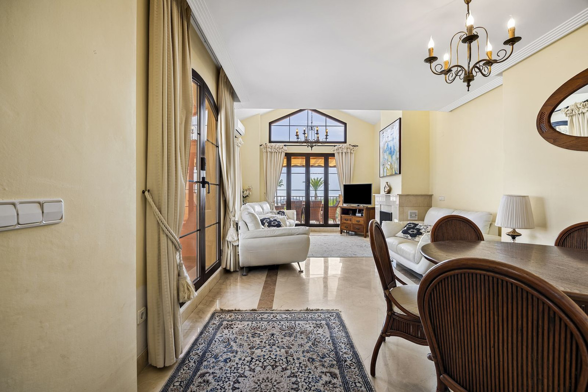 Drie-slaapkamer penthouse in Los Arqueros in Los Arqueros - foto 3