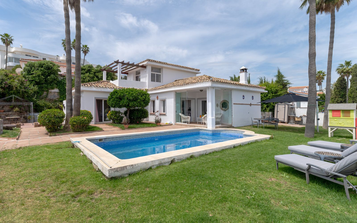 Villa Frontline Estepona Golf met 3 slaapkamers in Estepona - foto 7