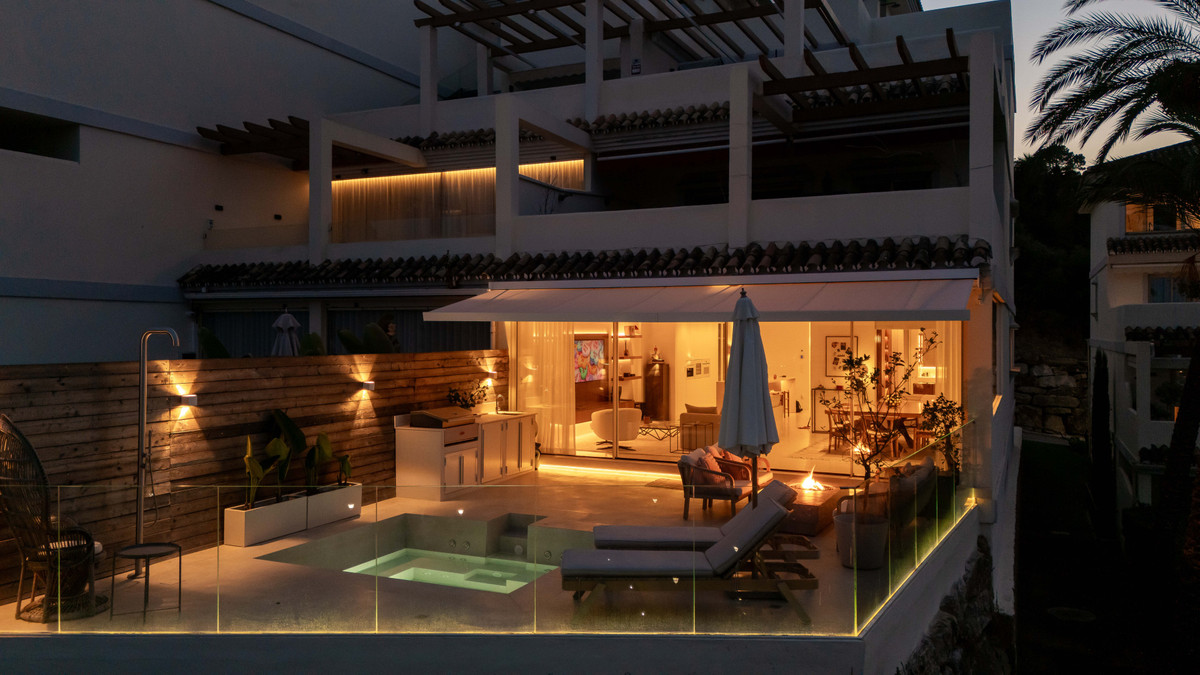 Drie-slaapkamerappartement in Nueva Andalucía met uitzicht op La Concha in Nueva Andalucía - foto 2