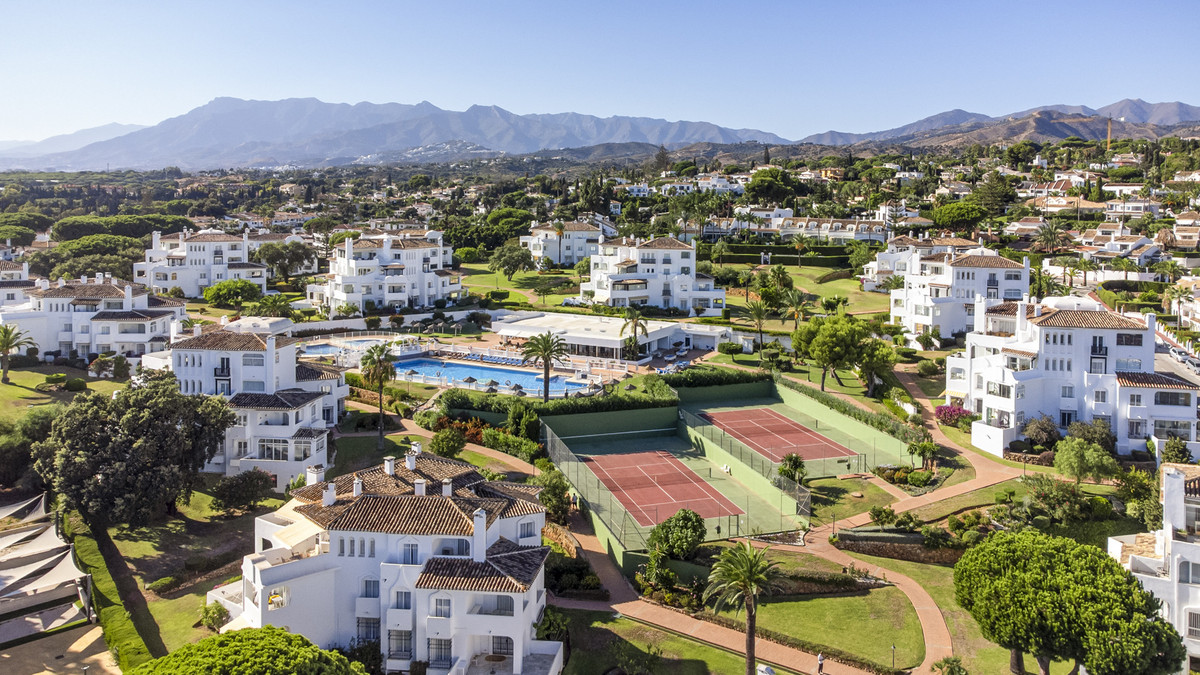 Drie-slaapkamerappartement in Elviria in Elviria - foto 2