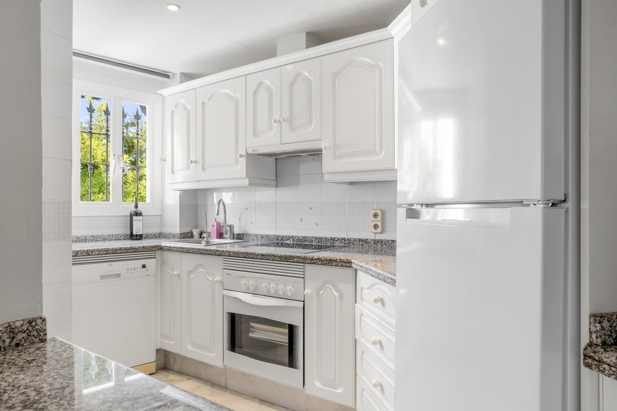 Drie-slaapkamerappartement in Elviria in Elviria - foto 8
