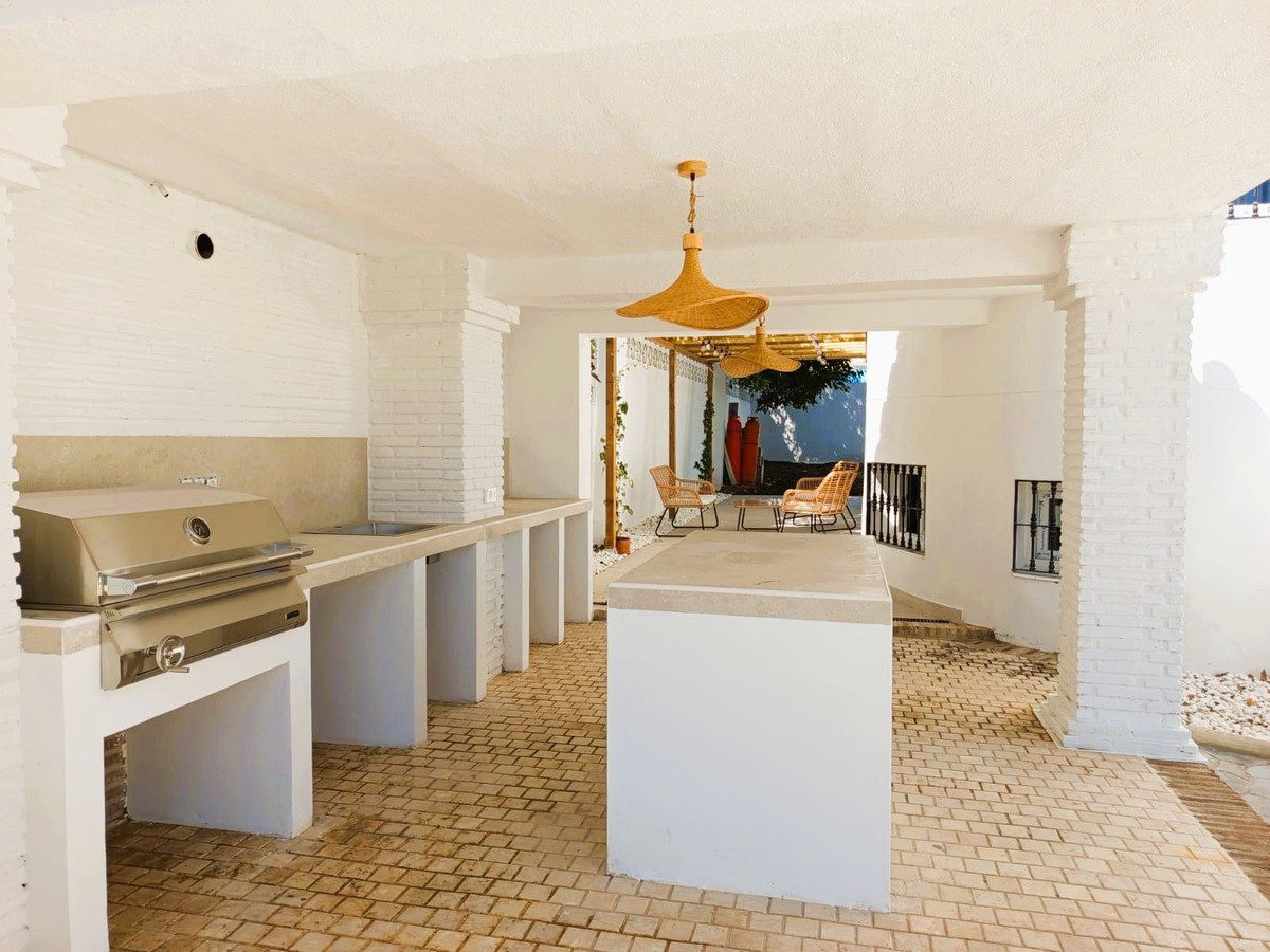 Vrijstaande villa met privézwembad en veel buitenruimte in Arroyo de la Miel in Arroyo de la Miel - foto 8