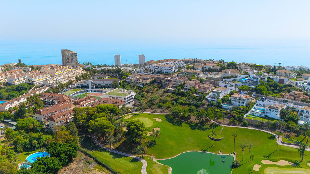 Penthouse op de bovenste verdieping, 155 m², 3 slaapkamers in Torrequebrada in Torrequebrada - foto 12