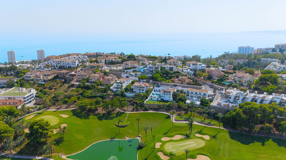 Penthouse op de bovenste verdieping, 155 m², 3 slaapkamers in Torrequebrada in Torrequebrada - foto 13