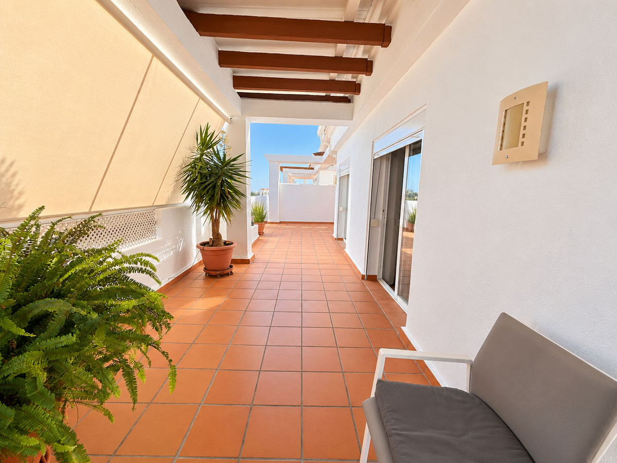 Exclusieve duplex-penthouse in Estepona met 3 slaapkamers in Estepona - foto 8
