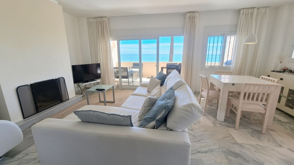 2-slaapkamer appartement eerste lijn strand Bahía Dorada, Estepona in Estepona - foto 11