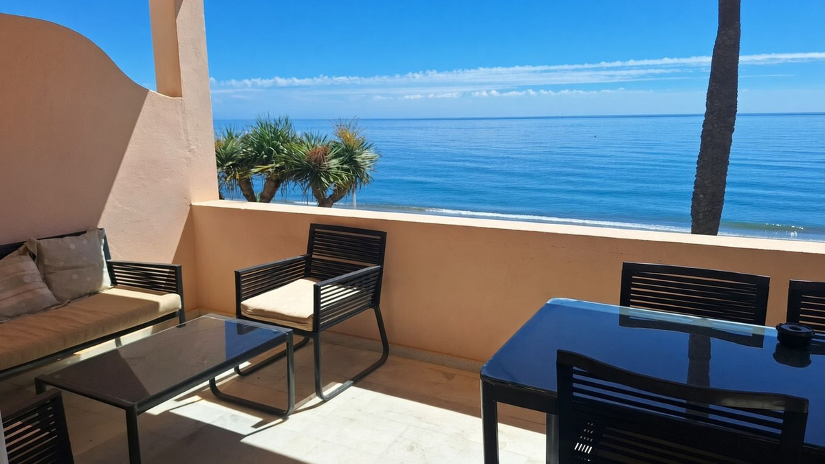 2-slaapkamer appartement eerste lijn strand Bahía Dorada, Estepona in Estepona - foto 5