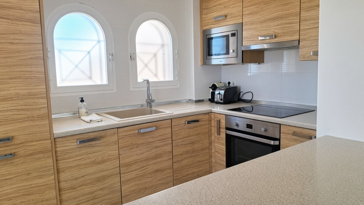2-slaapkamer appartement eerste lijn strand Bahía Dorada, Estepona in Estepona - foto 9