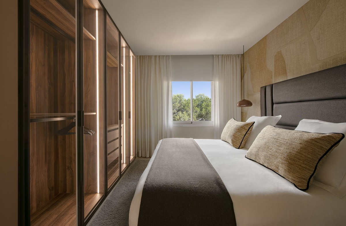 3 bedroom Apartment in New Golden Mile in New Golden Mile - foto 13