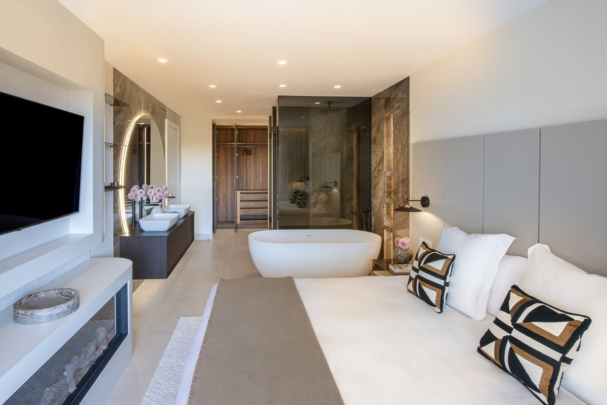 3 bedroom Apartment in New Golden Mile in New Golden Mile - foto 8