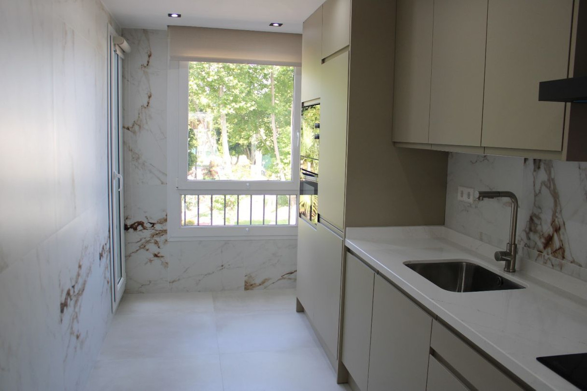 2-slaapkamer appartement in Marbella – Las Cañas Beach Urbanization in Marbella - foto 16