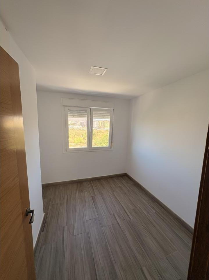 Drie-slaapkamerappartement in Málaga in Málaga - foto 7