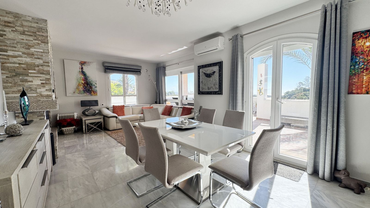 Appartement met 4 slaapkamers in Los Almendros, Málaga in Los Almendros - foto 7