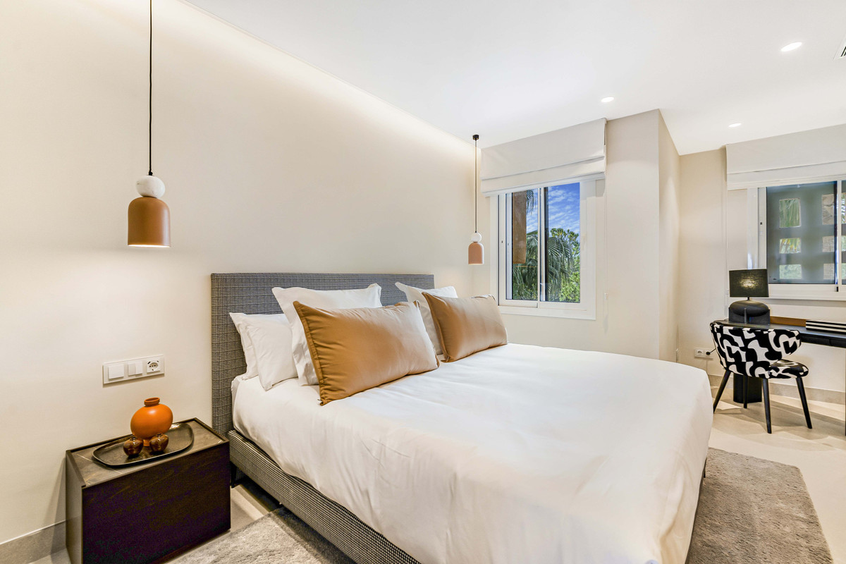 3 bedroom Apartment in Estepona in Estepona - foto 17