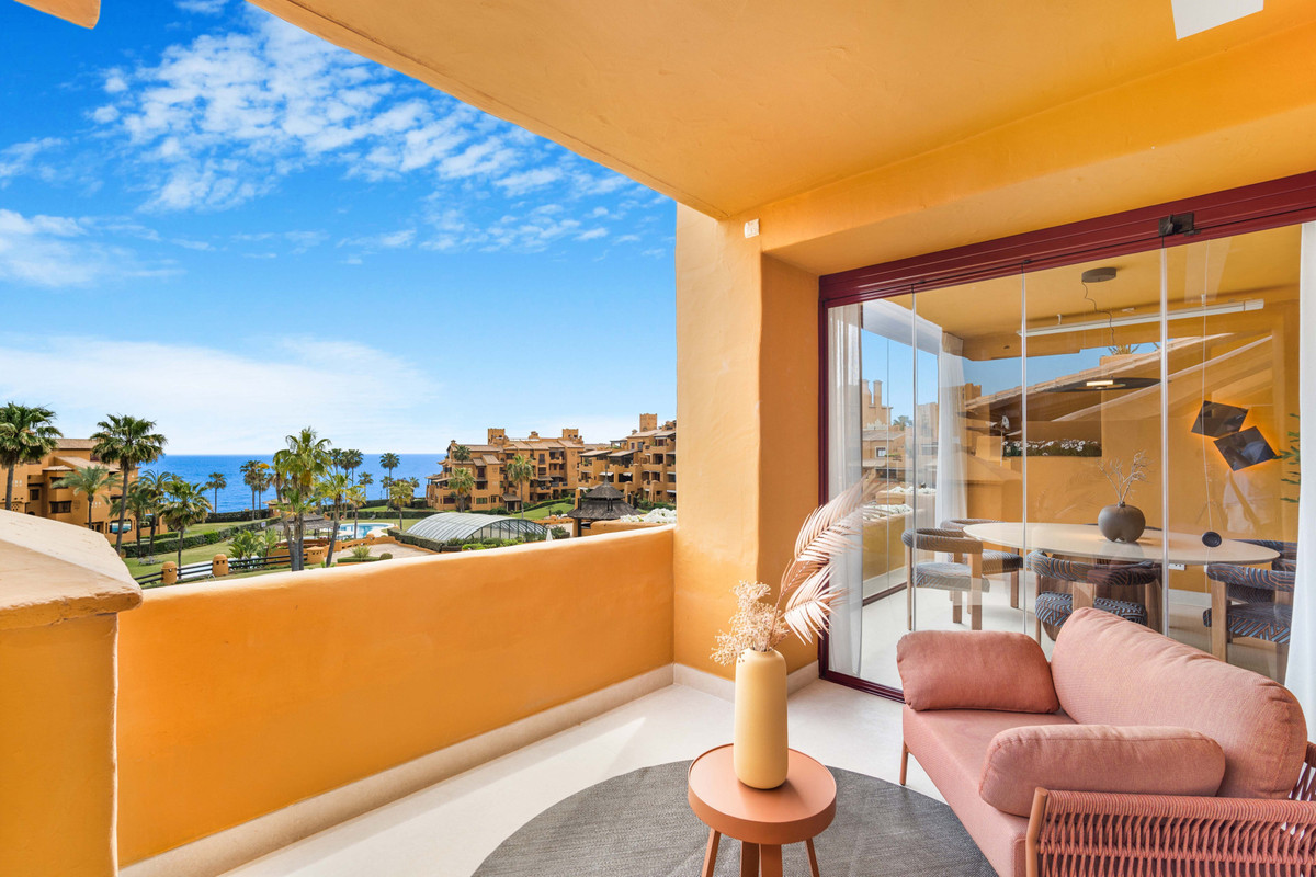 3 bedroom Apartment in Estepona in Estepona - foto 3