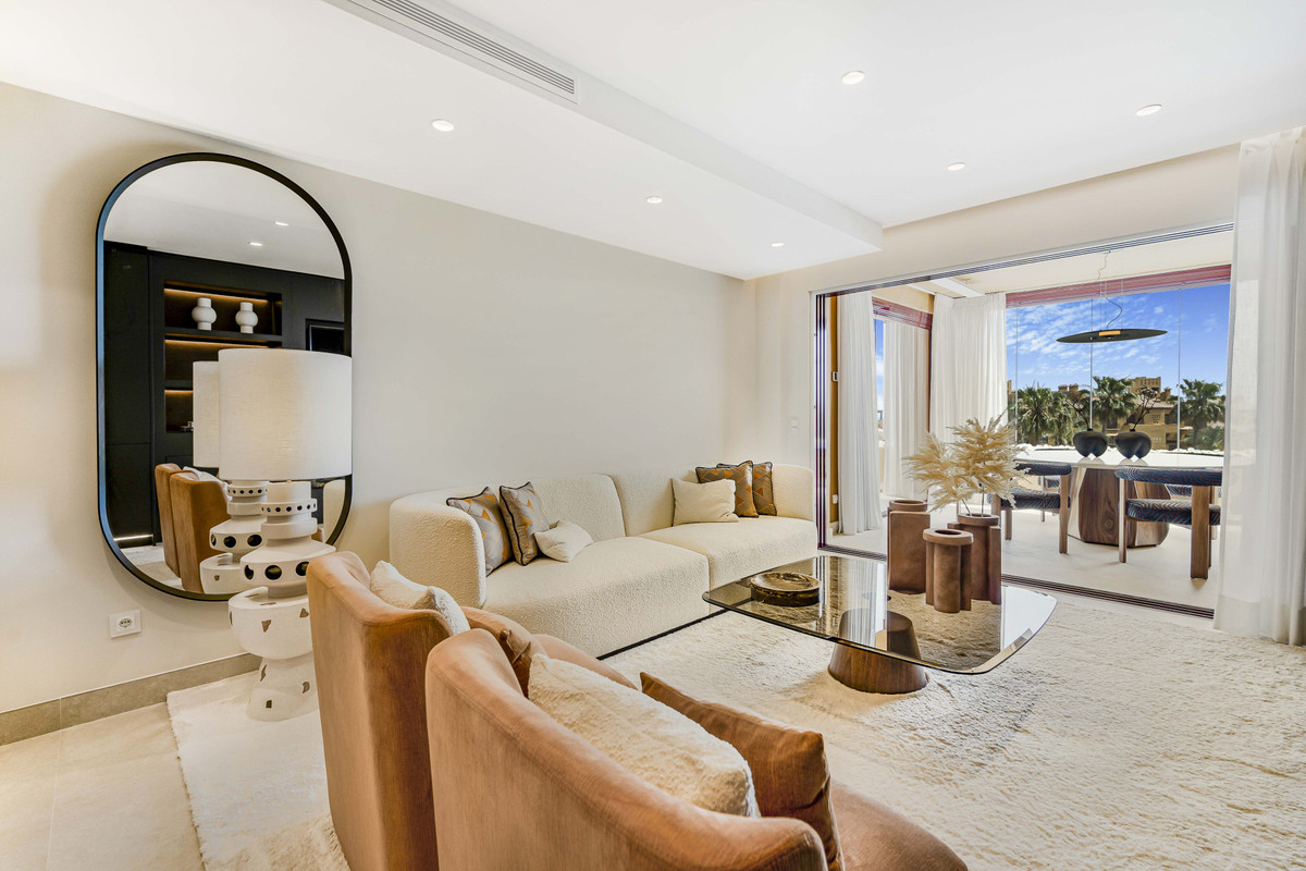 3 bedroom Apartment in Estepona in Estepona - foto 4