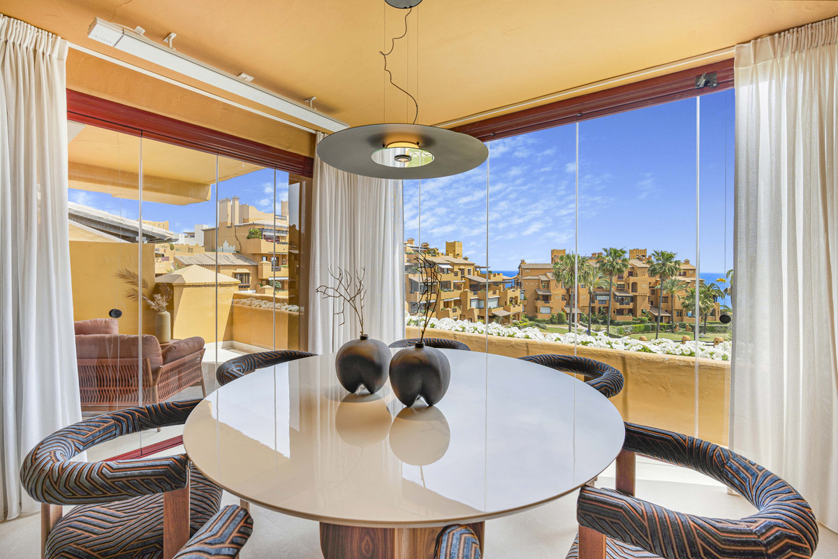 3 bedroom Apartment in Estepona in Estepona - foto 7