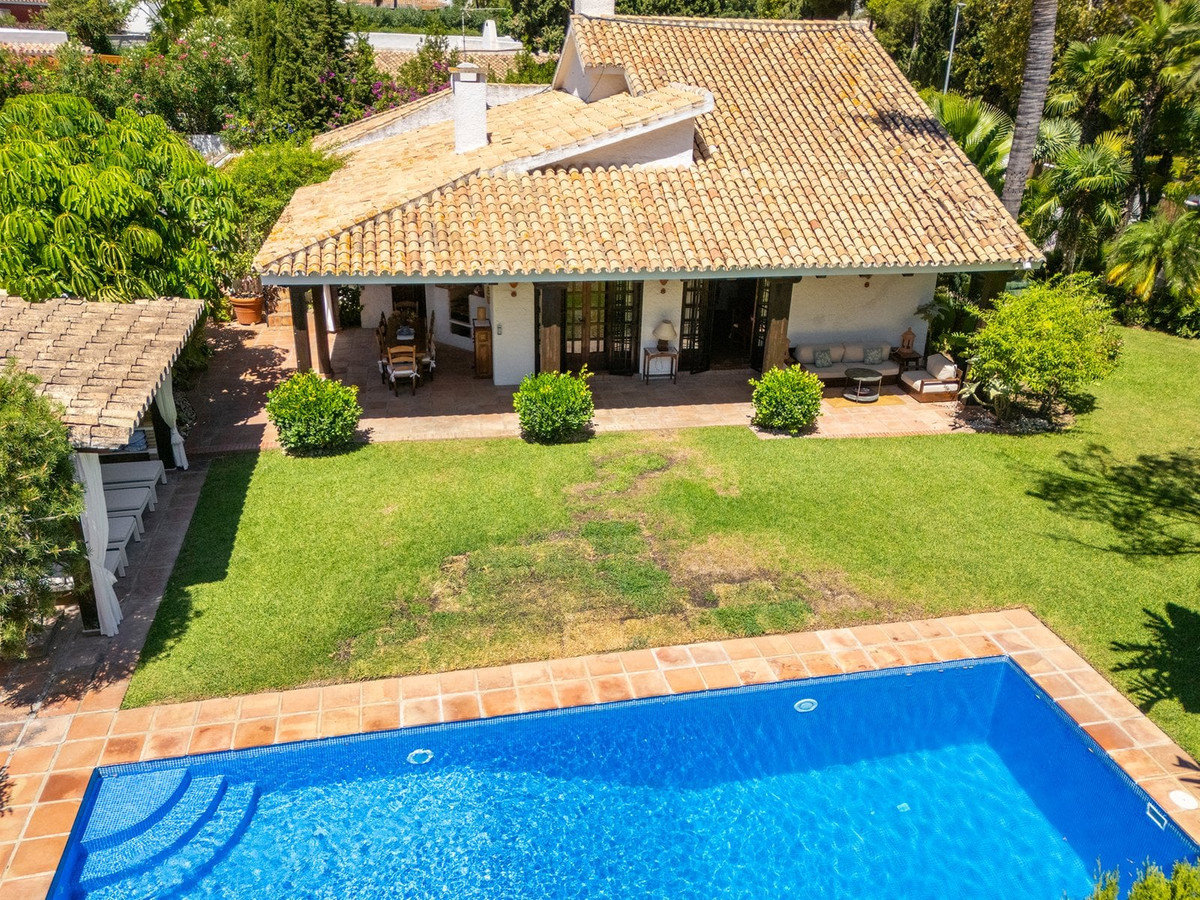 4-slaapkamer villa in Marbella met privé tuin en zwembad in Marbella - foto 2