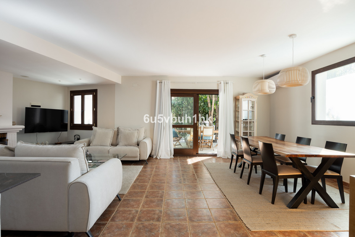 Drie-slaapkamer villa in Estepona (El Paraíso, Montevideo Hills) in Estepona - foto 3