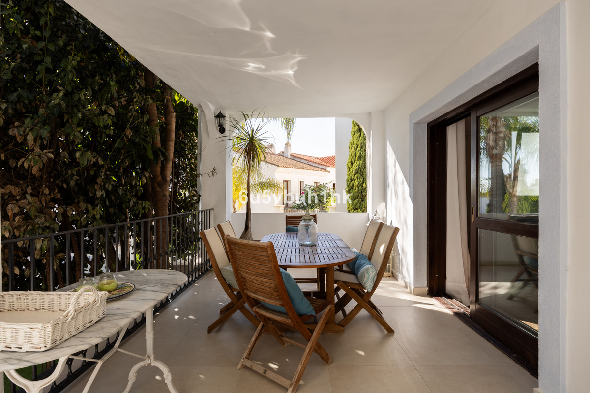 Drie-slaapkamer villa in Estepona (El Paraíso, Montevideo Hills) in Estepona - foto 8
