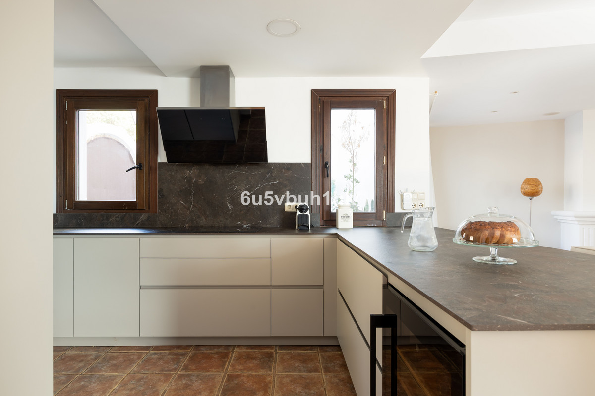 Drie-slaapkamer villa in Estepona (El Paraíso, Montevideo Hills) in Estepona - foto 10