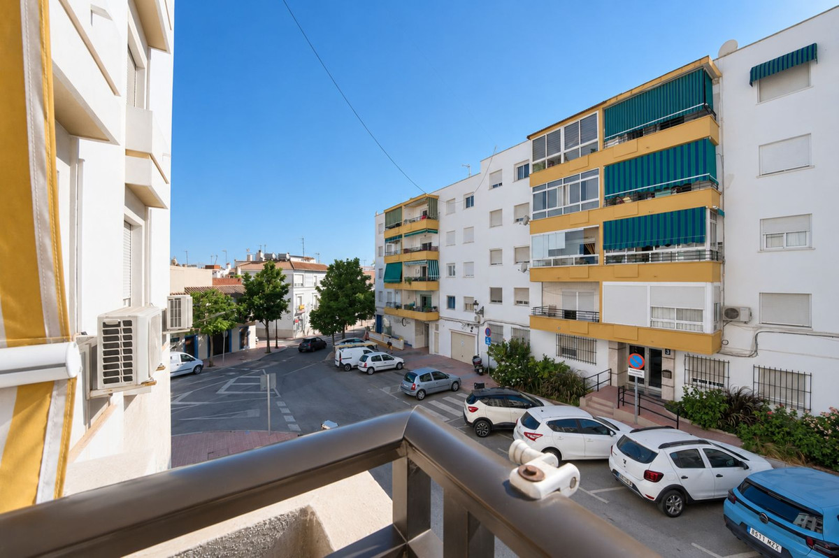Drie-slaapkamerappartement in Estepona in Estepona - foto 4