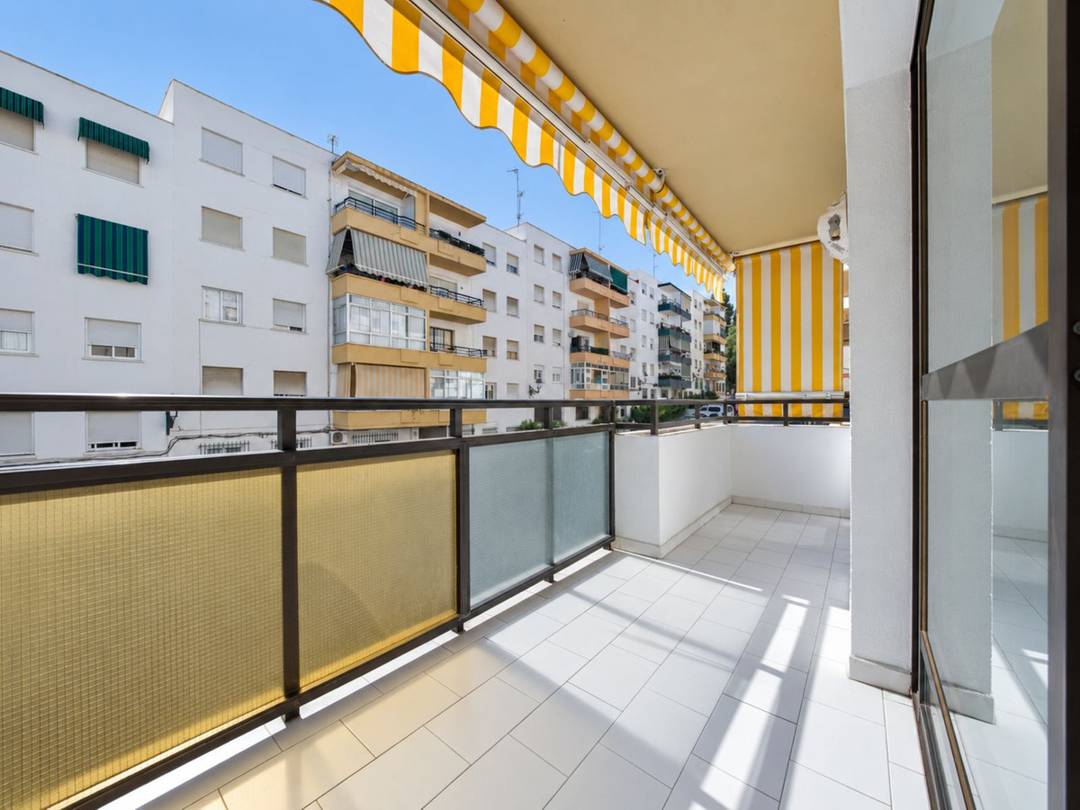 Drie-slaapkamerappartement in Estepona in Estepona - foto 5