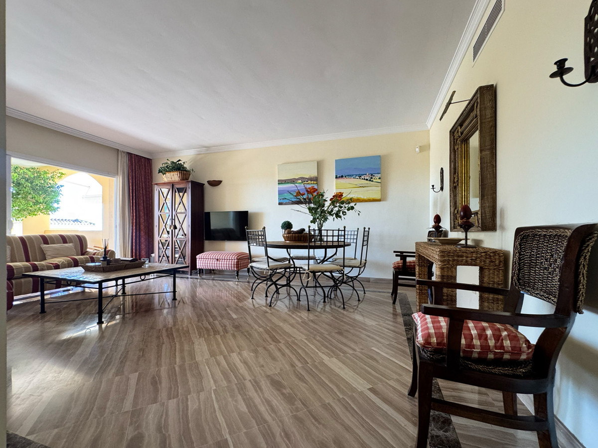 Drie-slaapkamerappartement in Elviria in Elviria - foto 4