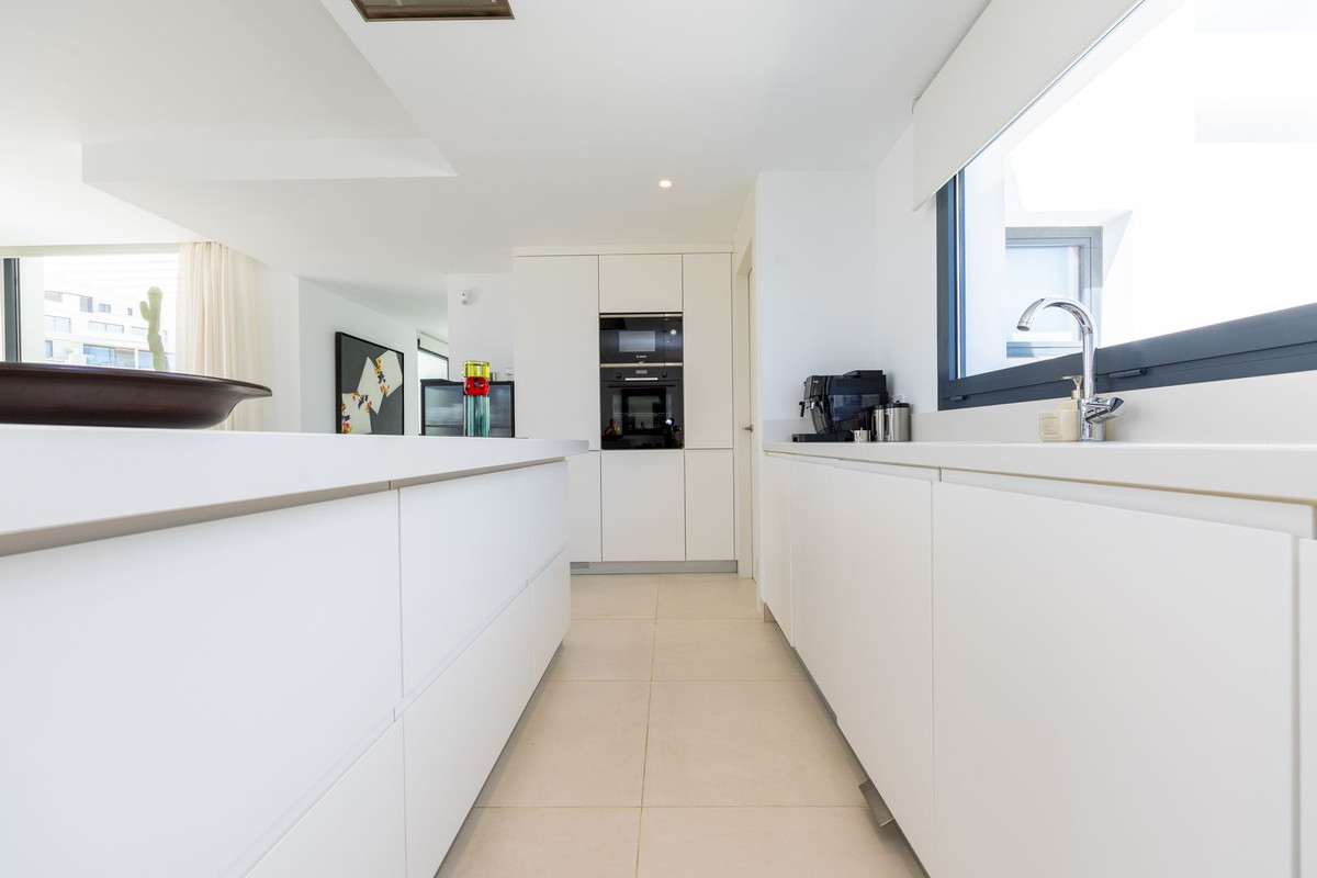 Exclusieve 2-slaapkamer penthouse met privézwembad in Higuerón West – Fase 1 in Fuengirola - foto 11