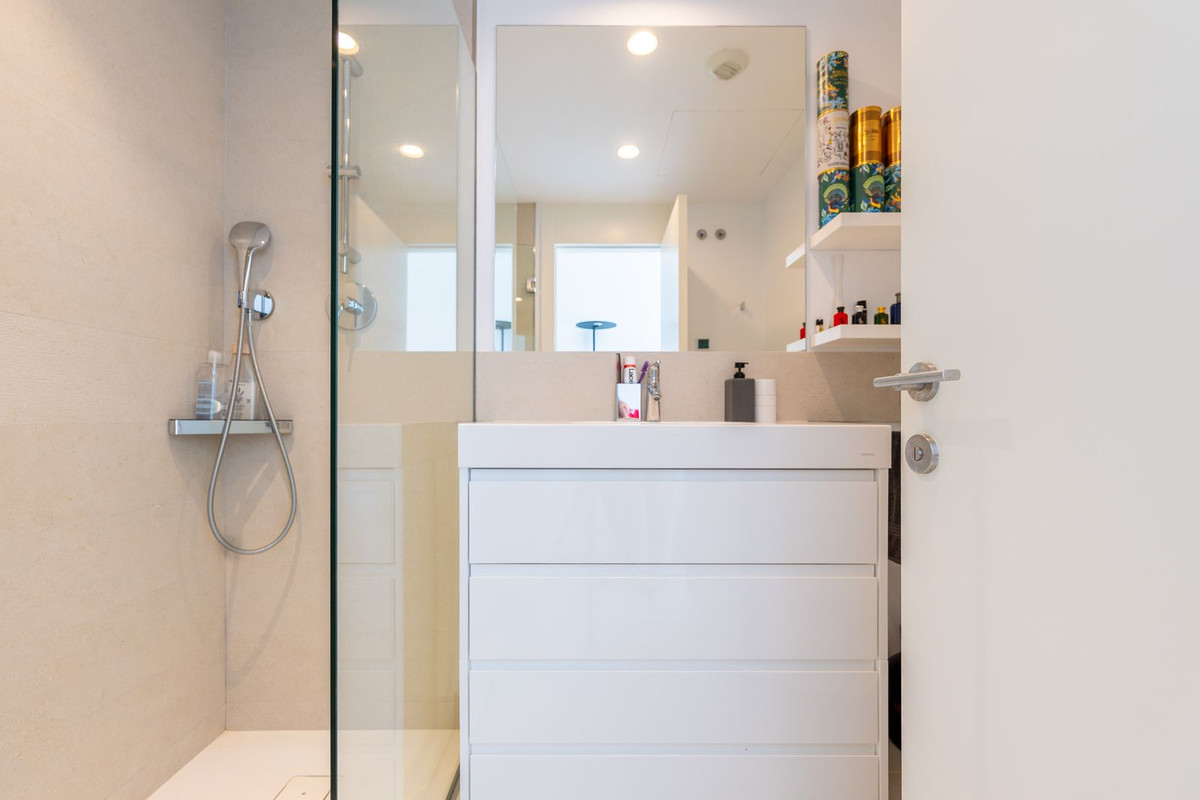 Exclusieve 2-slaapkamer penthouse met privézwembad in Higuerón West – Fase 1 in Fuengirola - foto 17