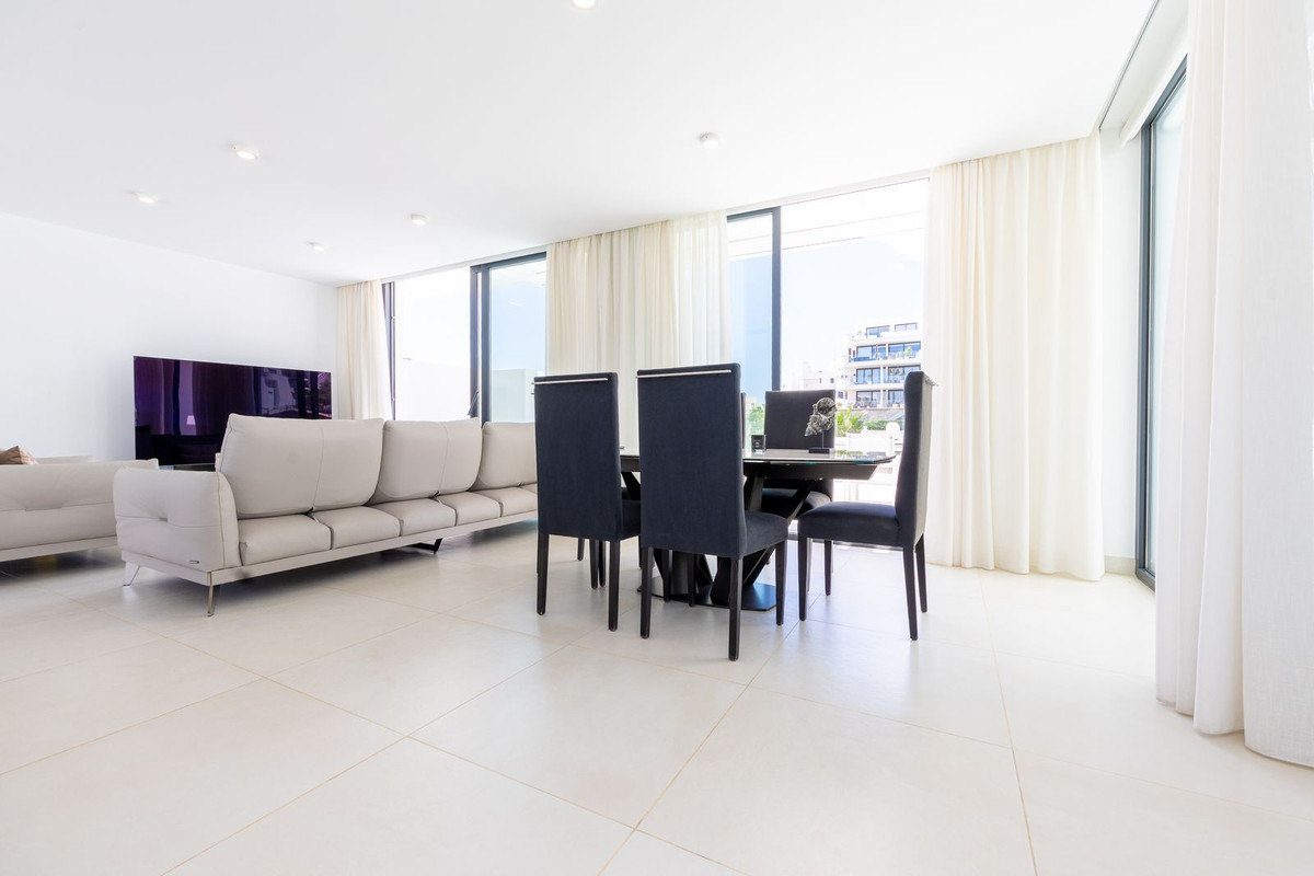 Exclusieve 2-slaapkamer penthouse met privézwembad in Higuerón West – Fase 1 in Fuengirola - foto 8