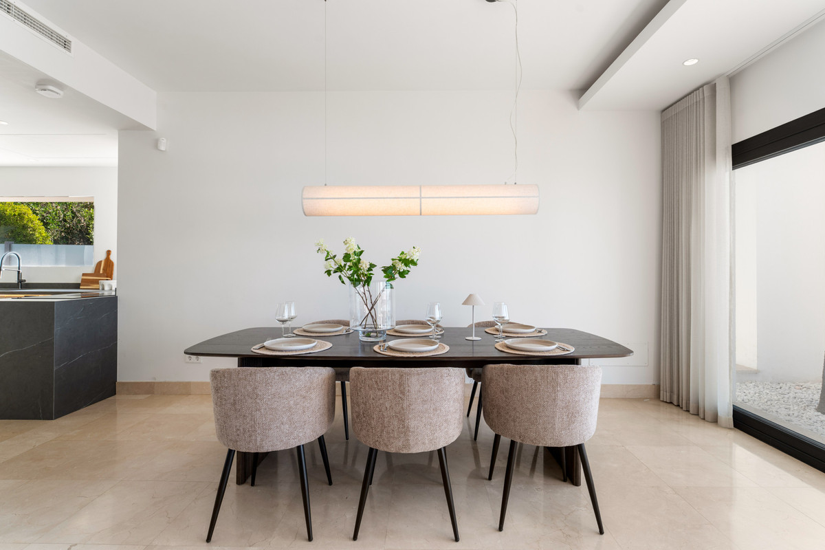 Moderne villa met 5 slaapkamers in Benahavís in Benahavís - foto 12