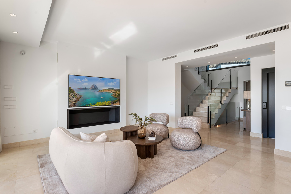 Moderne villa met 5 slaapkamers in Benahavís in Benahavís - foto 15