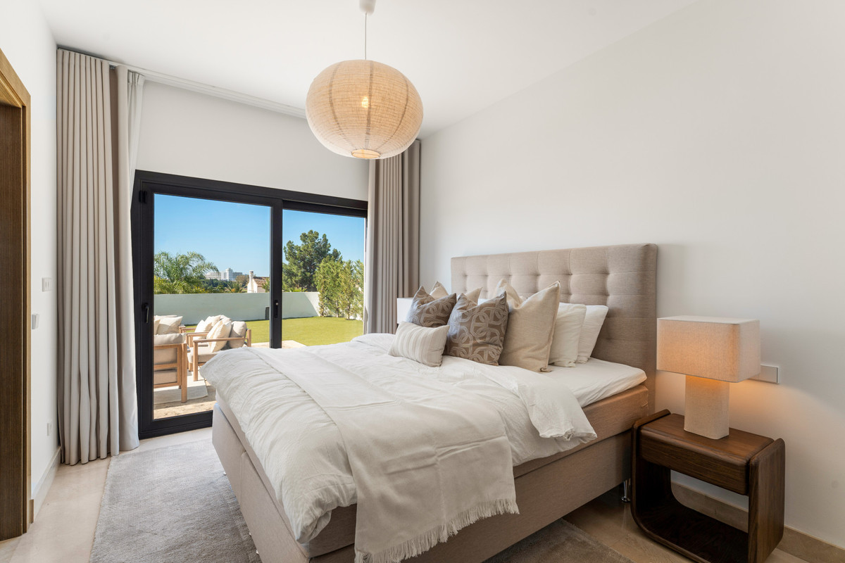 Moderne villa met 5 slaapkamers in Benahavís in Benahavís - foto 7