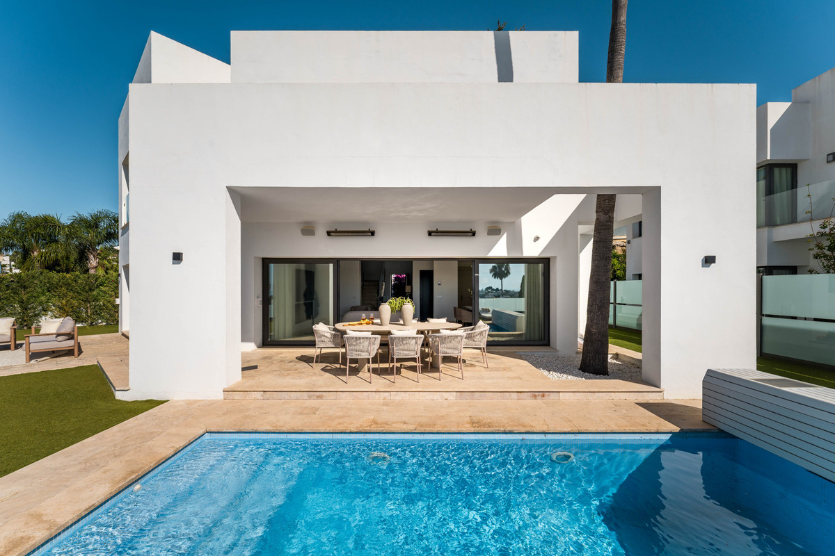 Moderne villa met 5 slaapkamers in Benahavís in Benahavís - foto 9