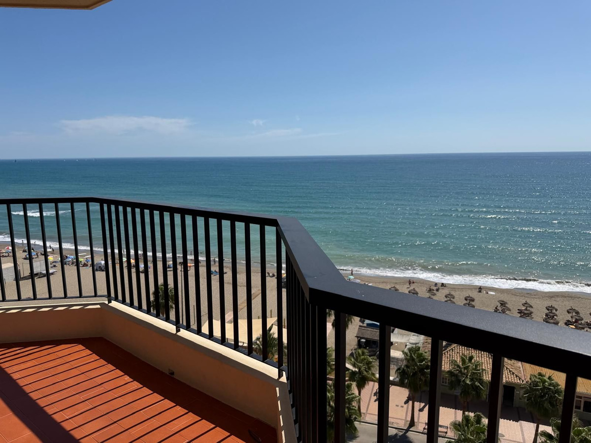 Direct aan het strand: panoramisch zeezicht in Carvajal, Fuengirola in Fuengirola - foto 4