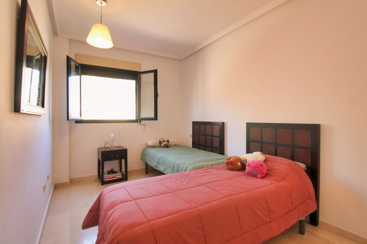 Appartement met 2 slaapkamers in Torrequebrada in Torrequebrada - foto 19