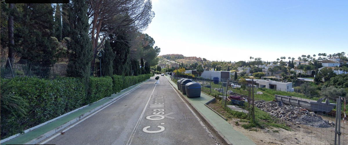 Twee kavels te koop in Nueva Andalucía in Nueva Andalucía - foto 2